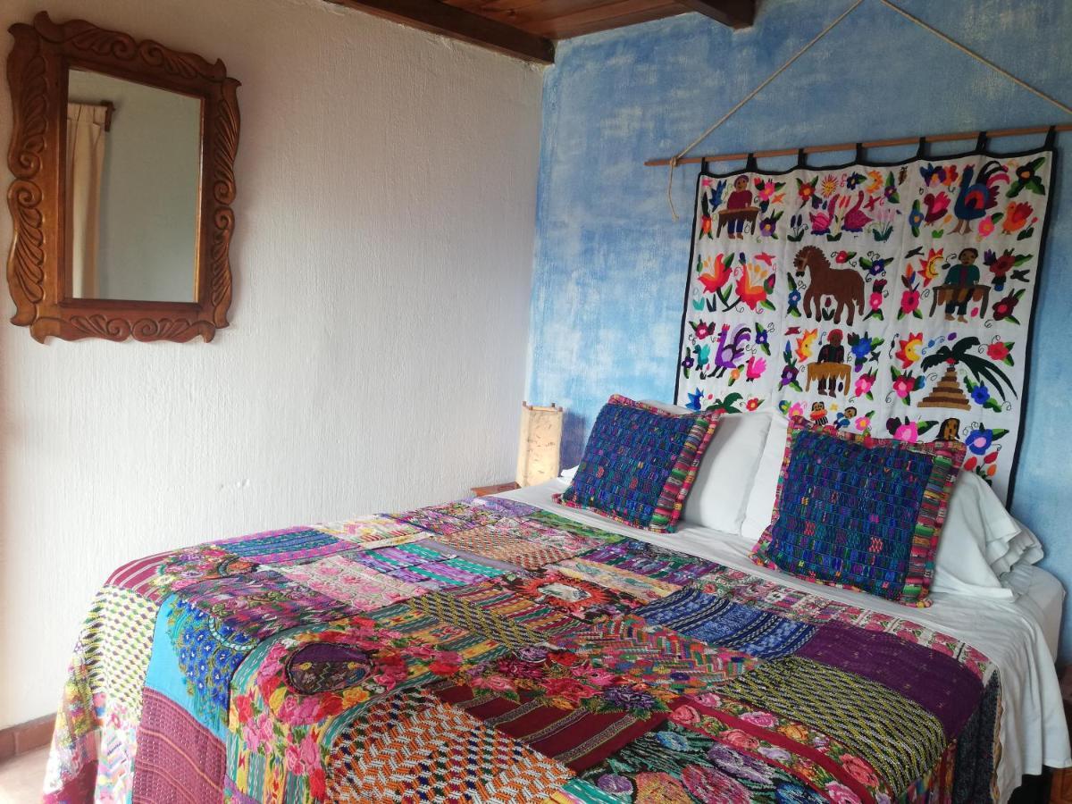 Yellow House Hostel B&B Антигуа-Гватемала Экстерьер фото