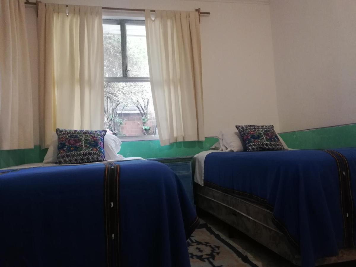 Yellow House Hostel B&B Антигуа-Гватемала Экстерьер фото